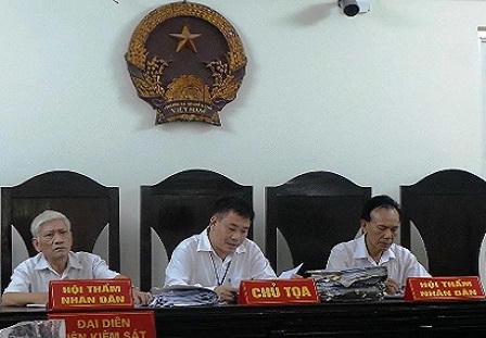 Vụ “194 phố Huế” ngày đầu xét xử